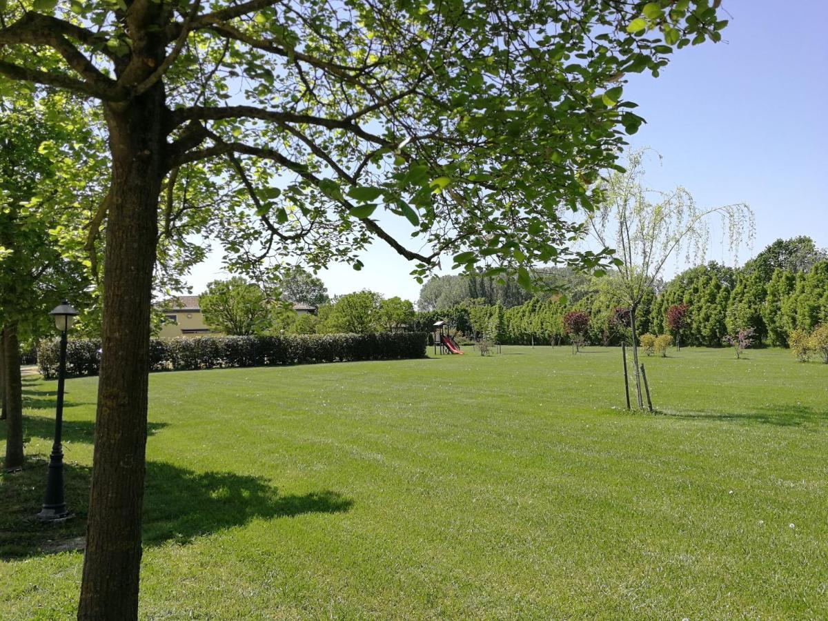 Agriturismo Fattoria Corte Roeli Malalbergo Dış mekan fotoğraf